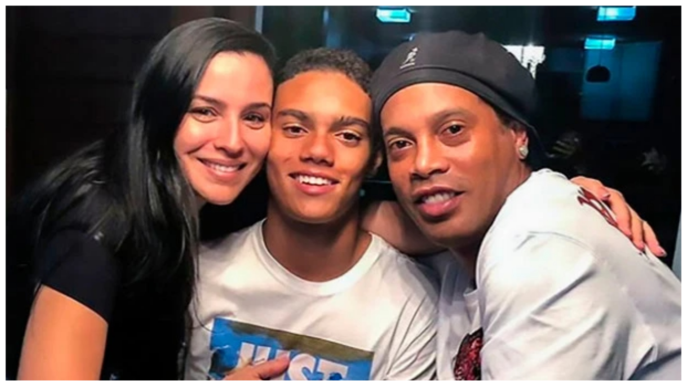 In his father's footsteps: Ronaldinho's son joins Barcelona