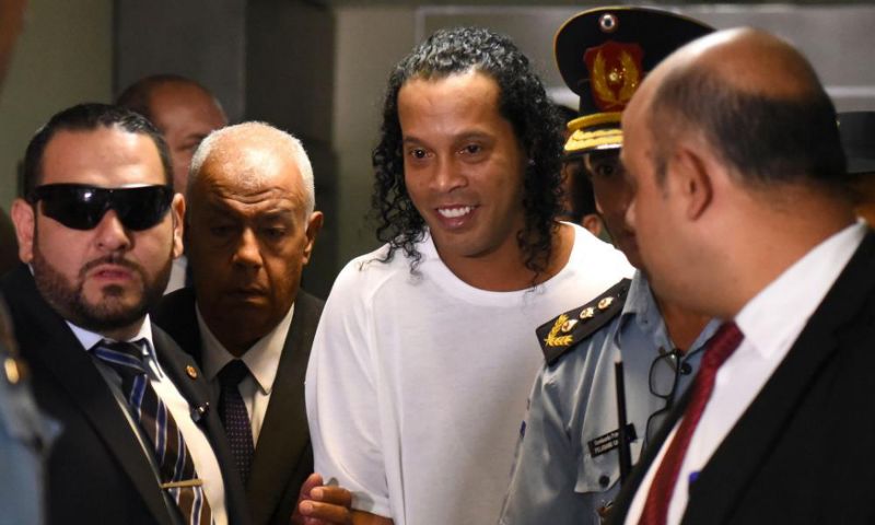 Ronaldinho freedom from house arrest