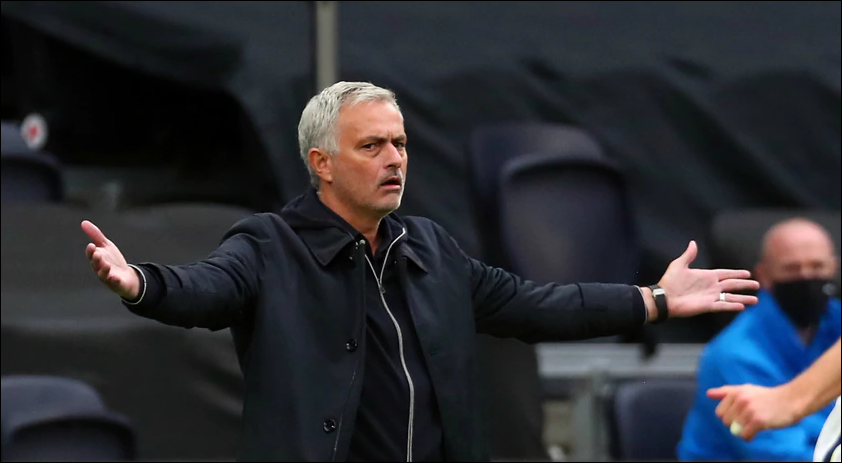 Boastful Mourinho mocks critics after Man Utd humiliation