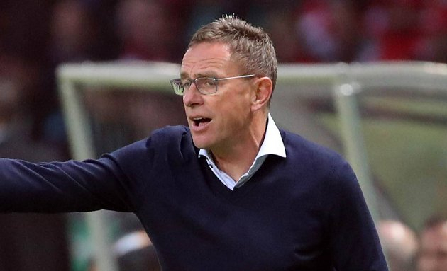 Man Utd players in ‘fresh war’ with their management over imminent Rangnick arrival
