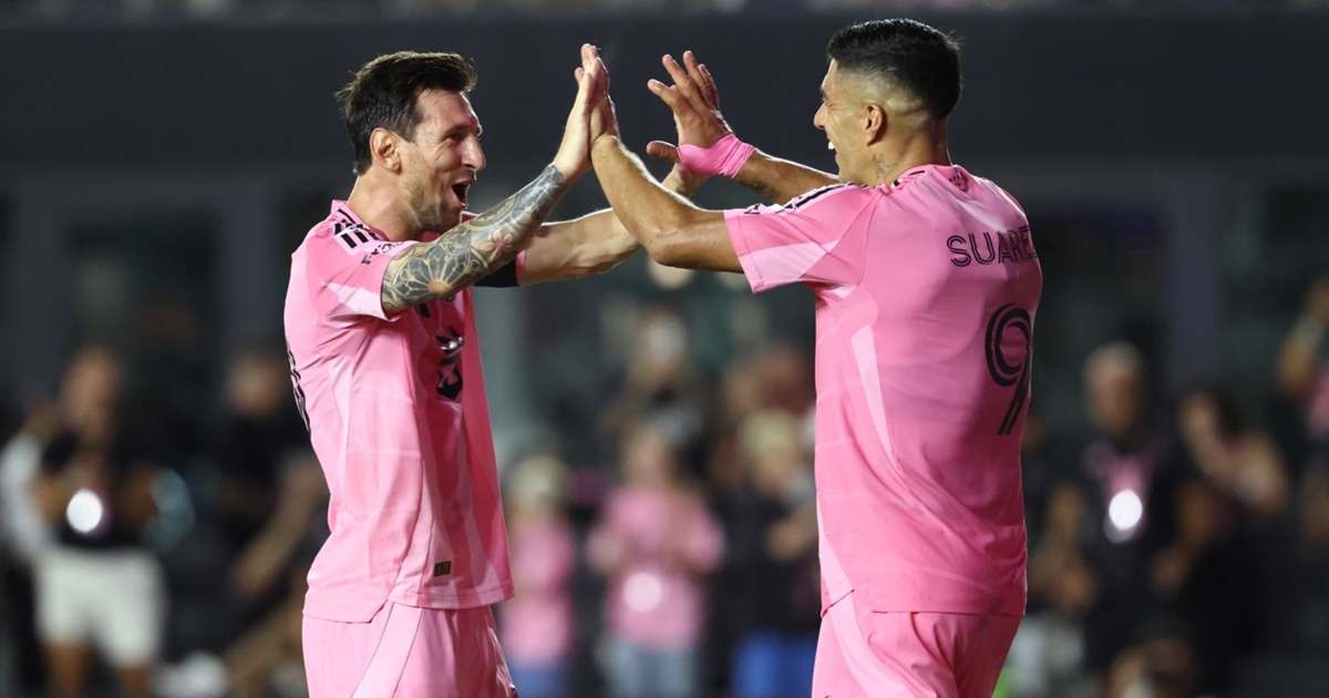 I’d love to retire with Messi – Suarez