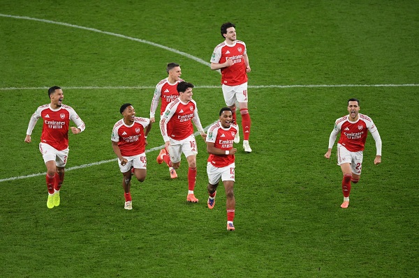 Arsenal vs Liverpool: Title rivals collide in Emirates blockbuster