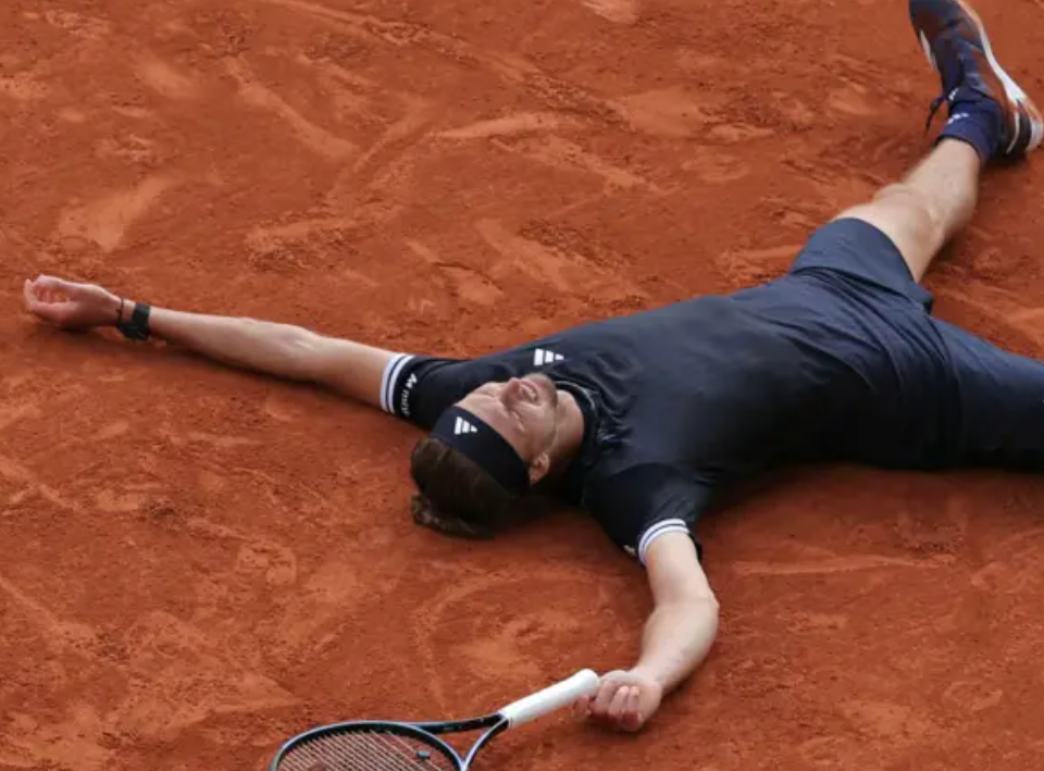 RT @Sportinglifeng1: Zverev Ends Grand Slam Heartbreak With 